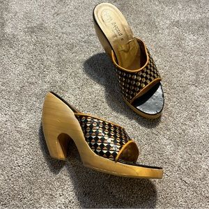Vintage Paloma Barcelo Woven Heeled Mule 11 black Gold